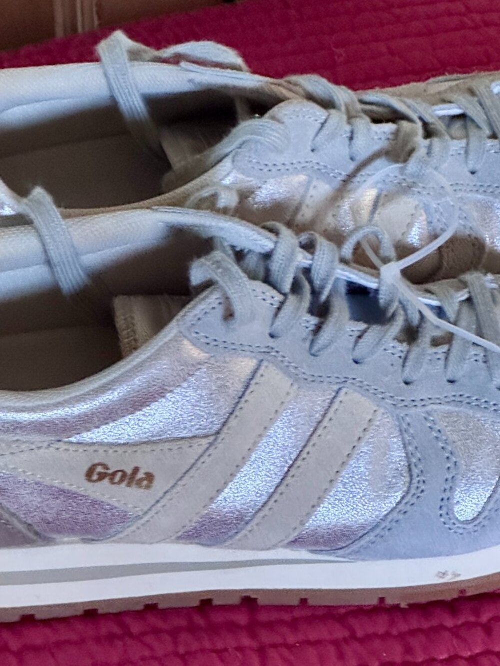 Like New! Gola Daytona Metallic Silver Sneakers